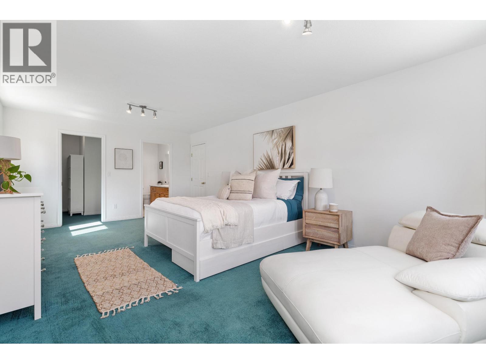 7569 Oberson Road, Pemberton, British Columbia  V0N 2L0 - Photo 22 - R3113125