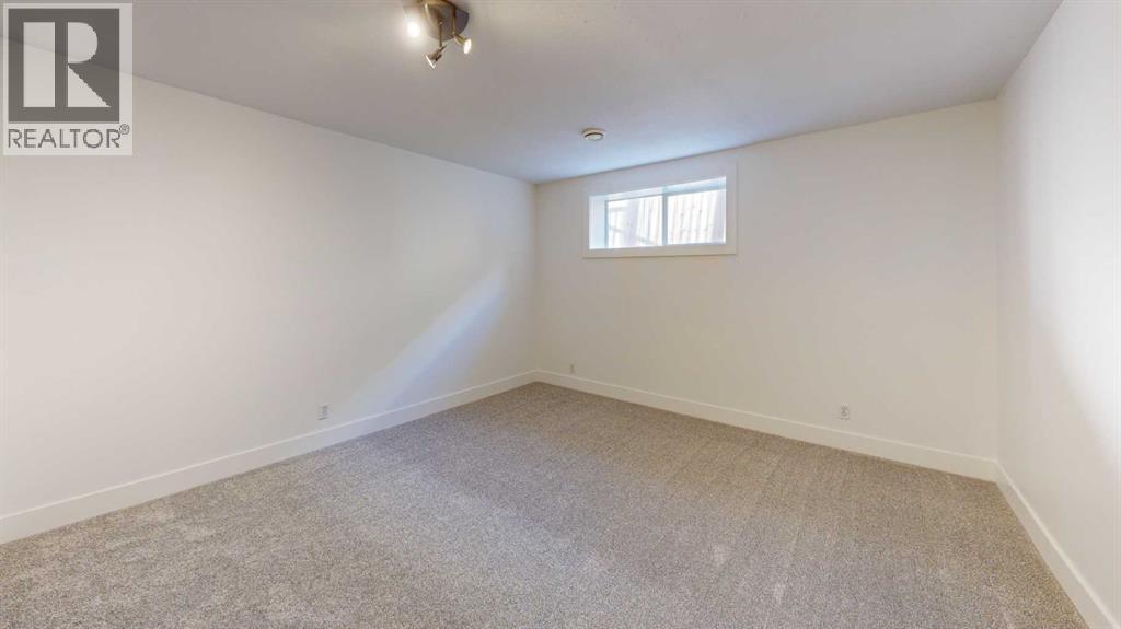 33 Park Circle, Whitecourt, Alberta  T7S 1V3 - Photo 18 - A2285244