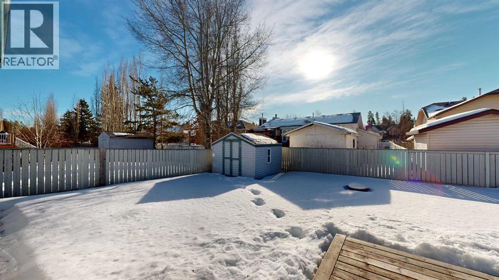 33 Park Circle, Whitecourt, Alberta  T7S 1V3 - Photo 23 - A2285244