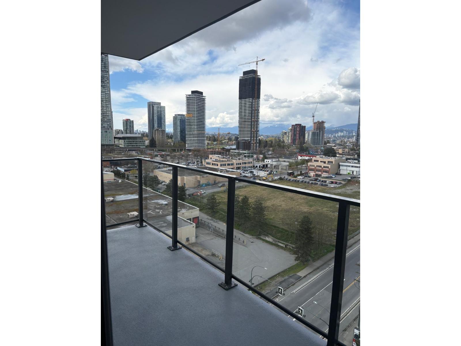 1111 13738 Central Avenue, Surrey, British Columbia  V5T 0X5 - Photo 8 - R3113002