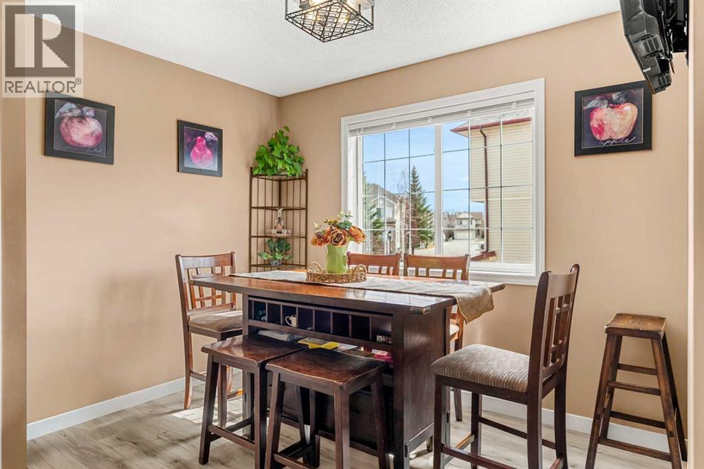 53 Copperfield Court SE, Calgary, Alberta  T2Z 4Z3 - Photo 10 - A2302343