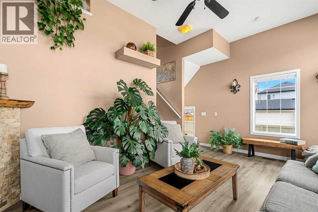 53 Copperfield Court SE, Calgary, Alberta  T2Z 4Z3 - Photo 5 - A2302343