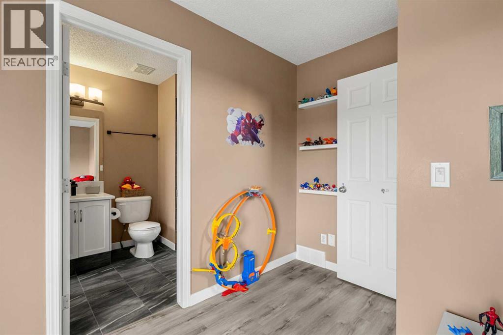 53 Copperfield Court SE, Calgary, Alberta  T2Z 4Z3 - Photo 33 - A2302343
