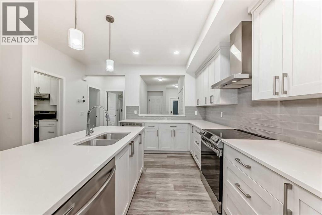 165 Savanna Passage NE, Calgary, Alberta  T3J 2J7 - Photo 12 - A2279454