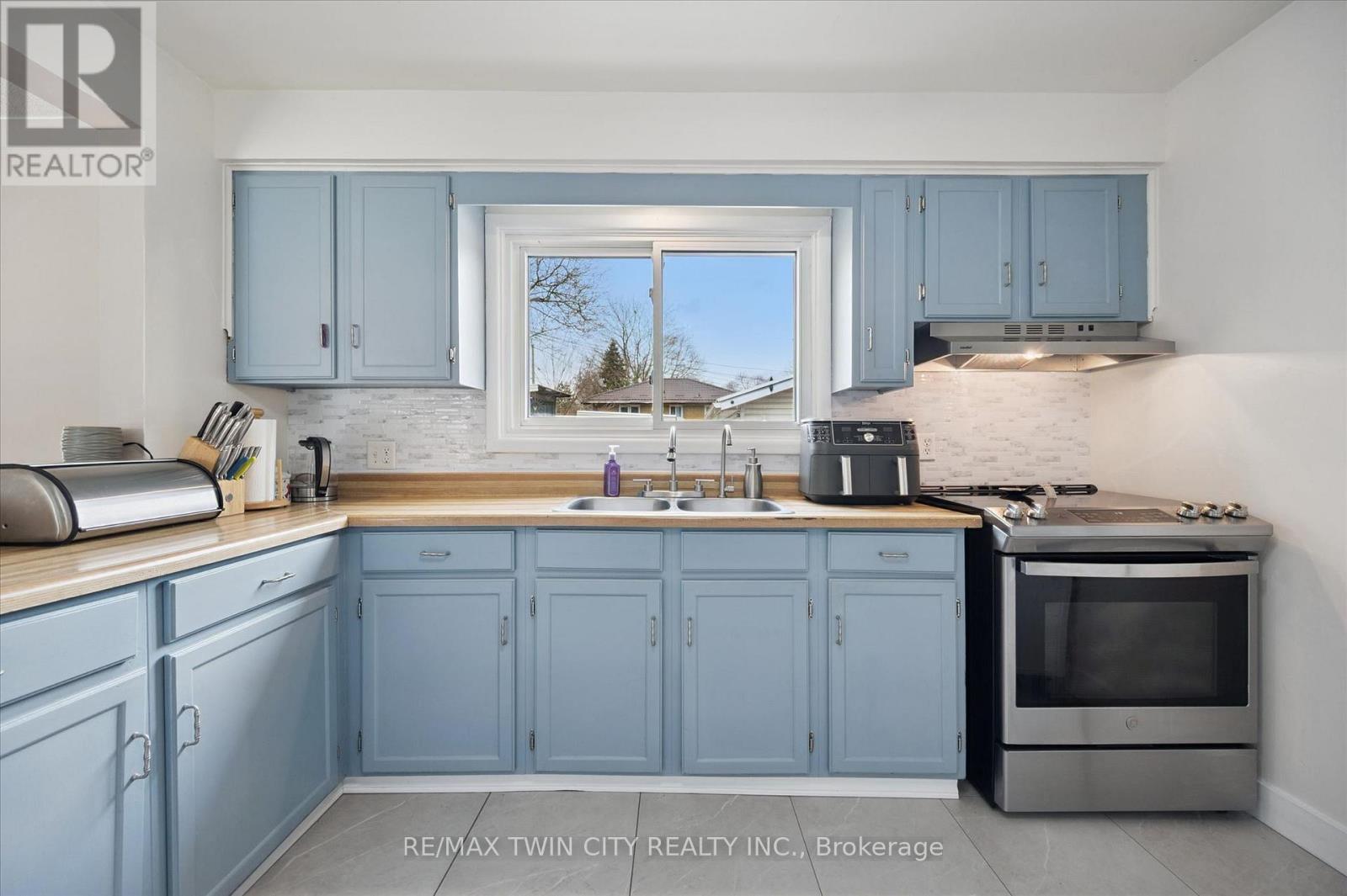 18 Close Avenue, Cambridge, Ontario  N1R 2R4 - Photo 18 - X13017620