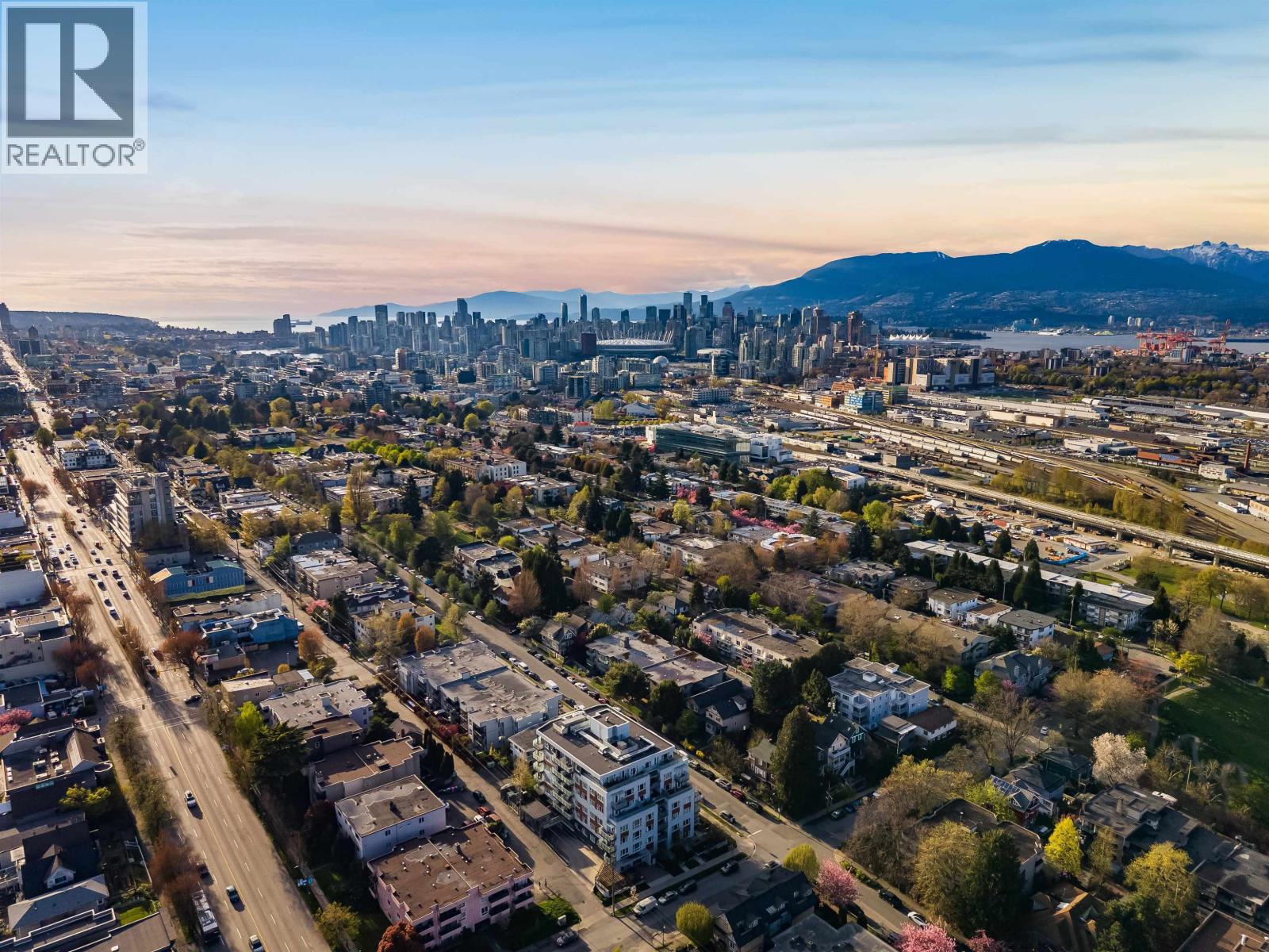 208 808 E 8 Avenue, Vancouver, British Columbia  V5T 1T5 - Photo 28 - R3111491