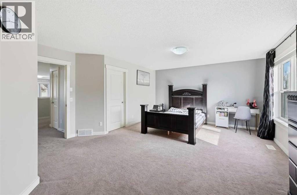 217 Coopers Grove Sw, Airdrie, Alberta  T2B 0G4 - Photo 23 - A2303255