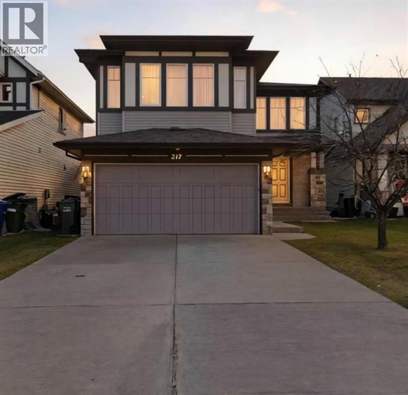 217 Coopers Grove Sw, Airdrie, Alberta  T2B 0G4 - Photo 2 - A2303255