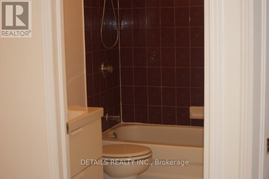 719 Melbourne Avenue, Ottawa, Ontario  K2A 1X4 - Photo 10 - X12992266