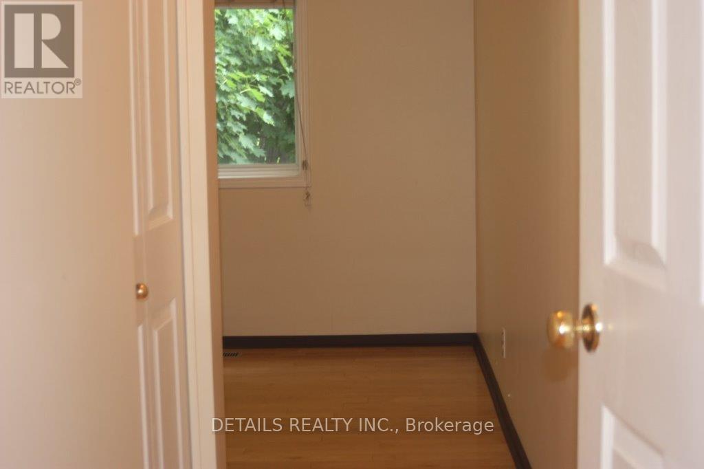 719 Melbourne Avenue, Ottawa, Ontario  K2A 1X4 - Photo 12 - X12992266