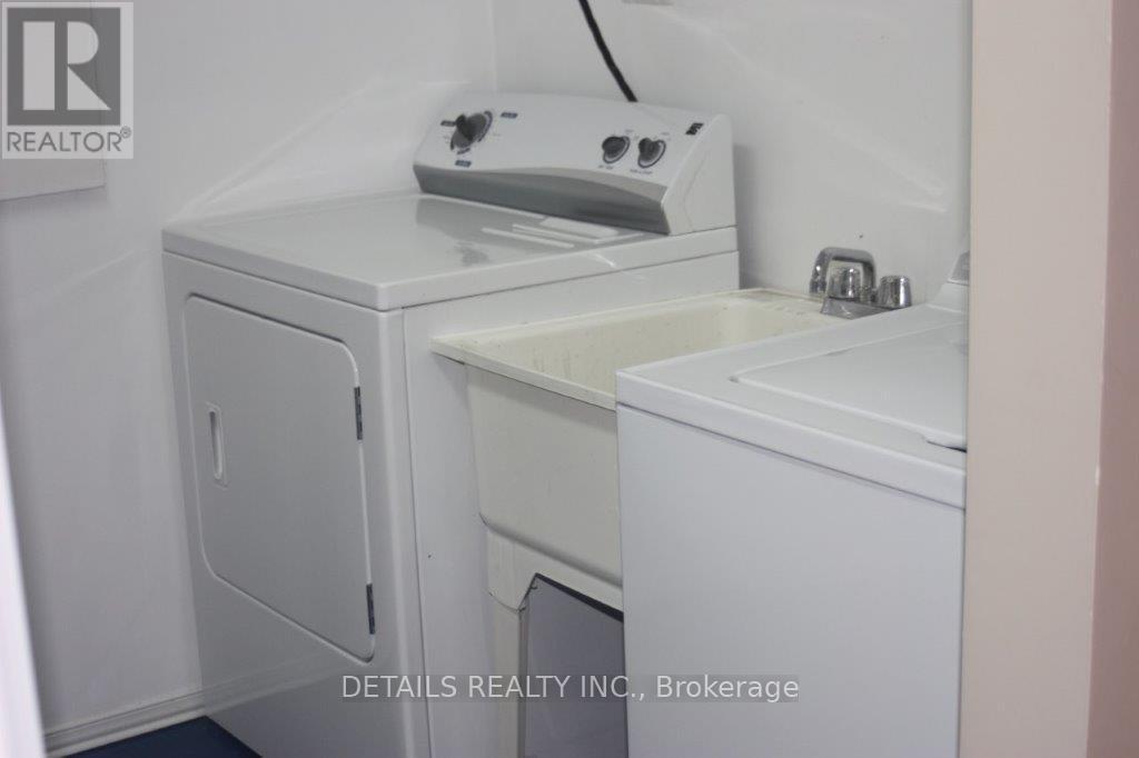 719 Melbourne Avenue, Ottawa, Ontario  K2A 1X4 - Photo 18 - X12992266