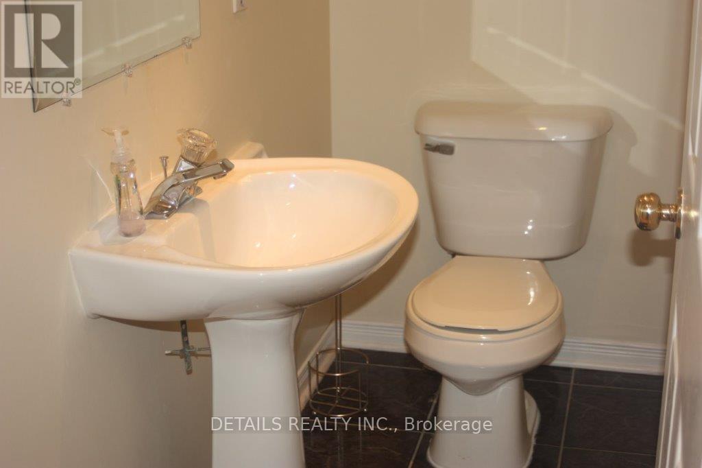 719 Melbourne Avenue, Ottawa, Ontario  K2A 1X4 - Photo 8 - X12992266