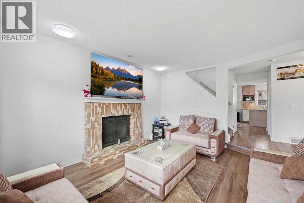 172 Castlebrook Road Ne, Calgary, Alberta  T3J 1P1 - Photo 7 - A2301129