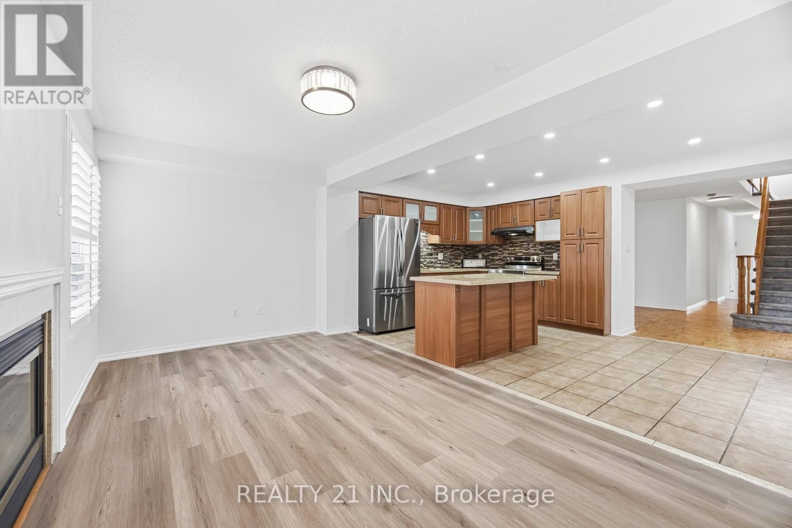 76 Sweet Clover Crescent, Brampton, Ontario  L6R 2Z9 - Photo 17 - W13017658