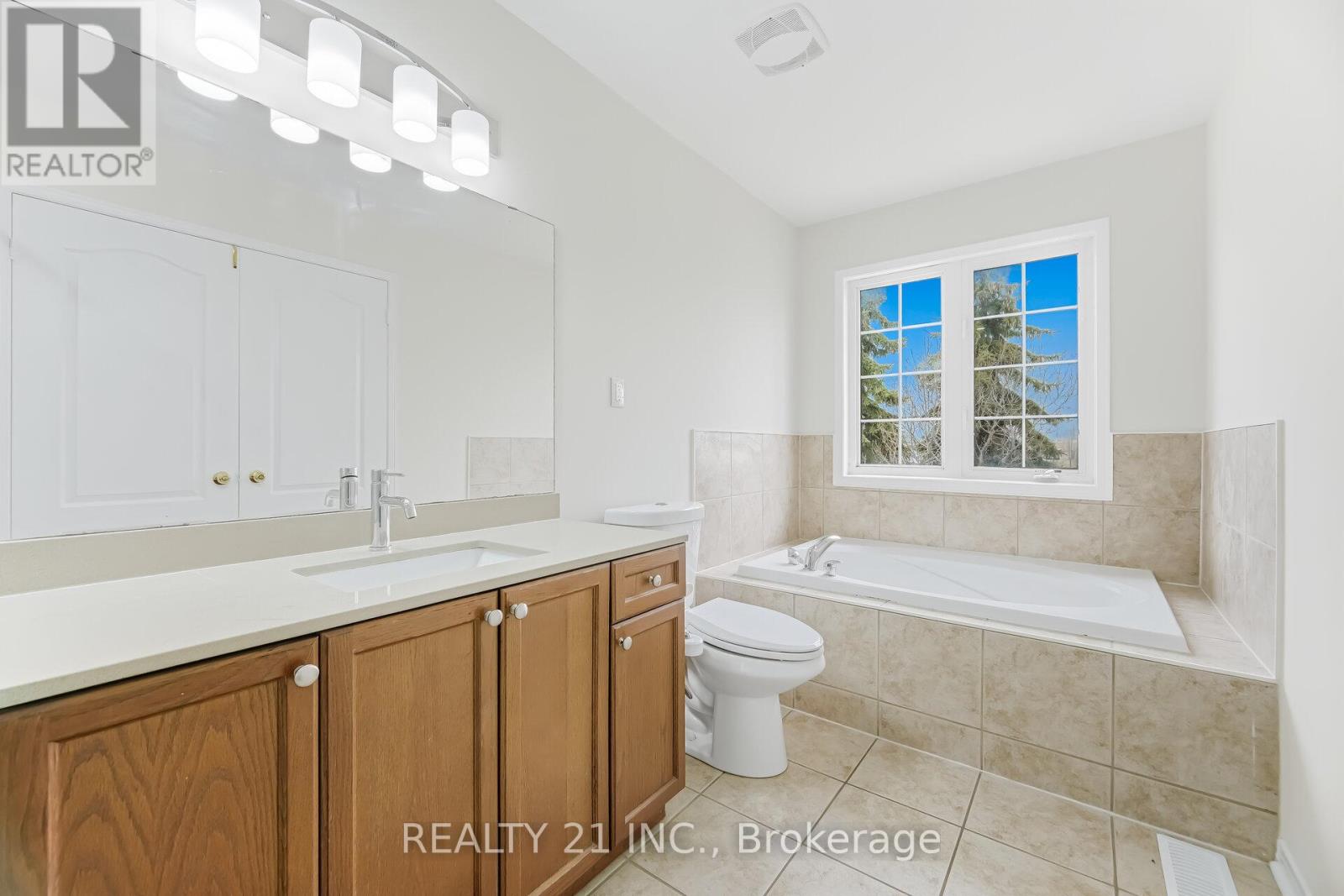 76 Sweet Clover Crescent, Brampton, Ontario  L6R 2Z9 - Photo 30 - W13017658