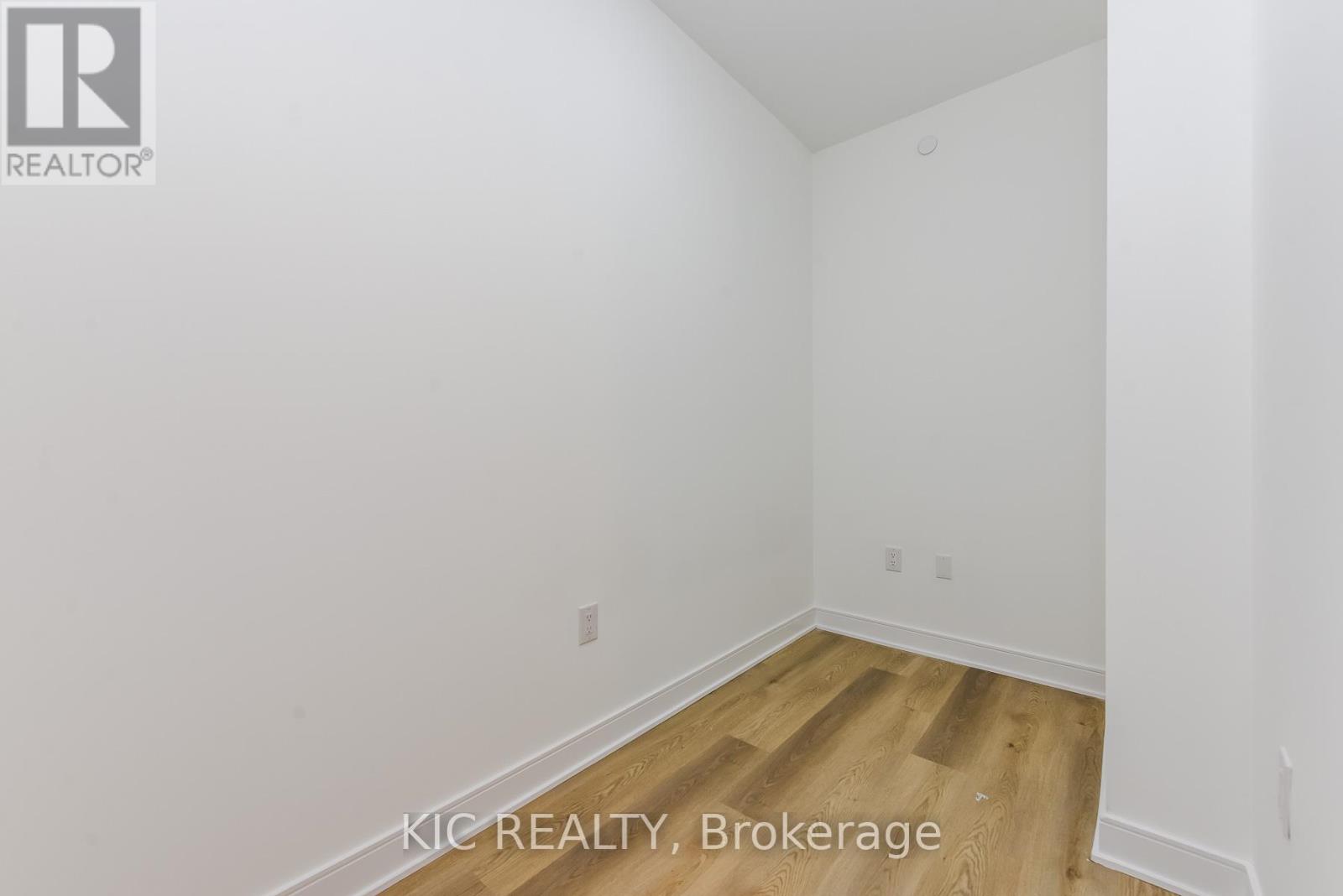 323 - 86 Dundas St. Street E, Mississauga, Ontario  L5A 0B1 - Photo 9 - W13017670