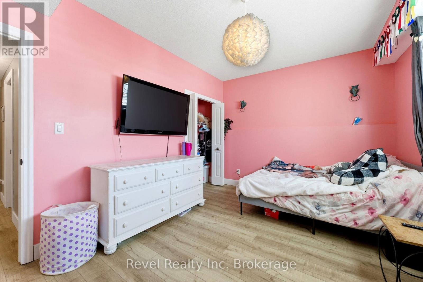 624 Halifax Road, Woodstock, Ontario  N4T 0E8 - Photo 25 - X12832312