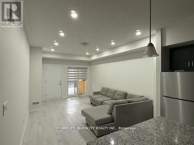 5 - 25 Isherwood Avenue, Cambridge, Ontario  N1R 0E2 - Photo 3 - X12986246