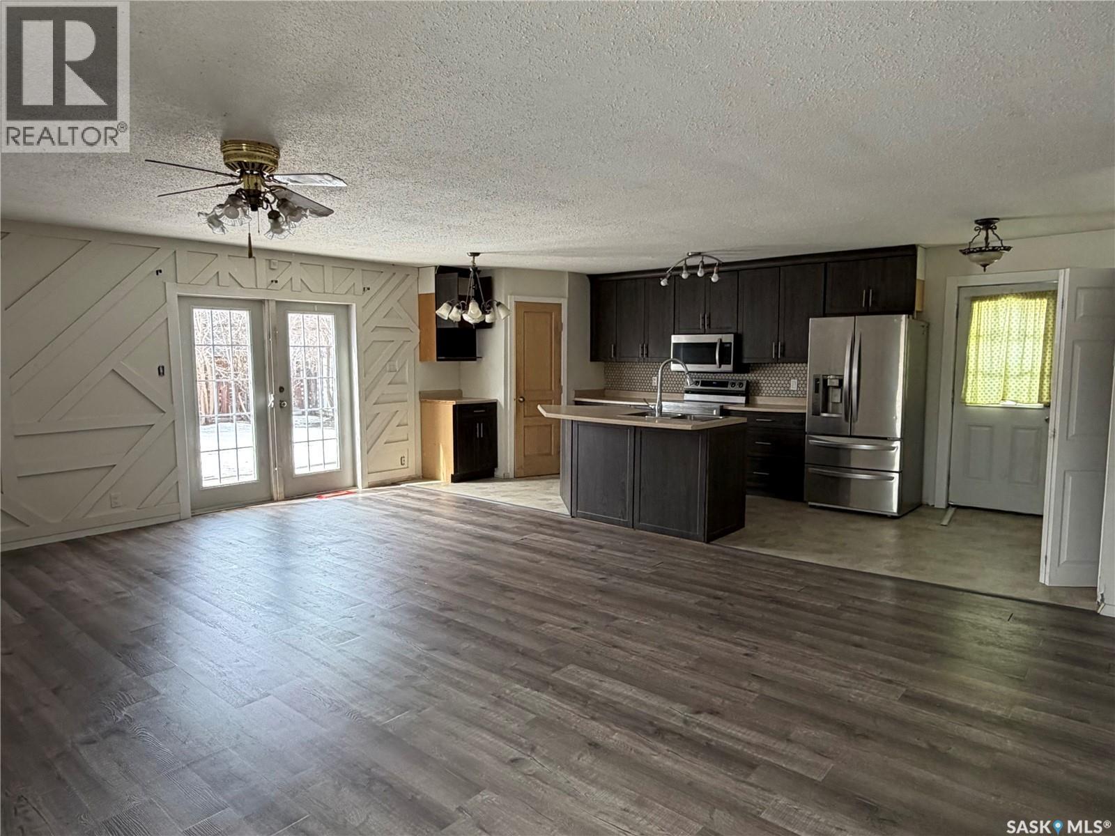 407 2nd Street E, Meadow Lake, Saskatchewan  S9X 1E8 - Photo 6 - SK033235