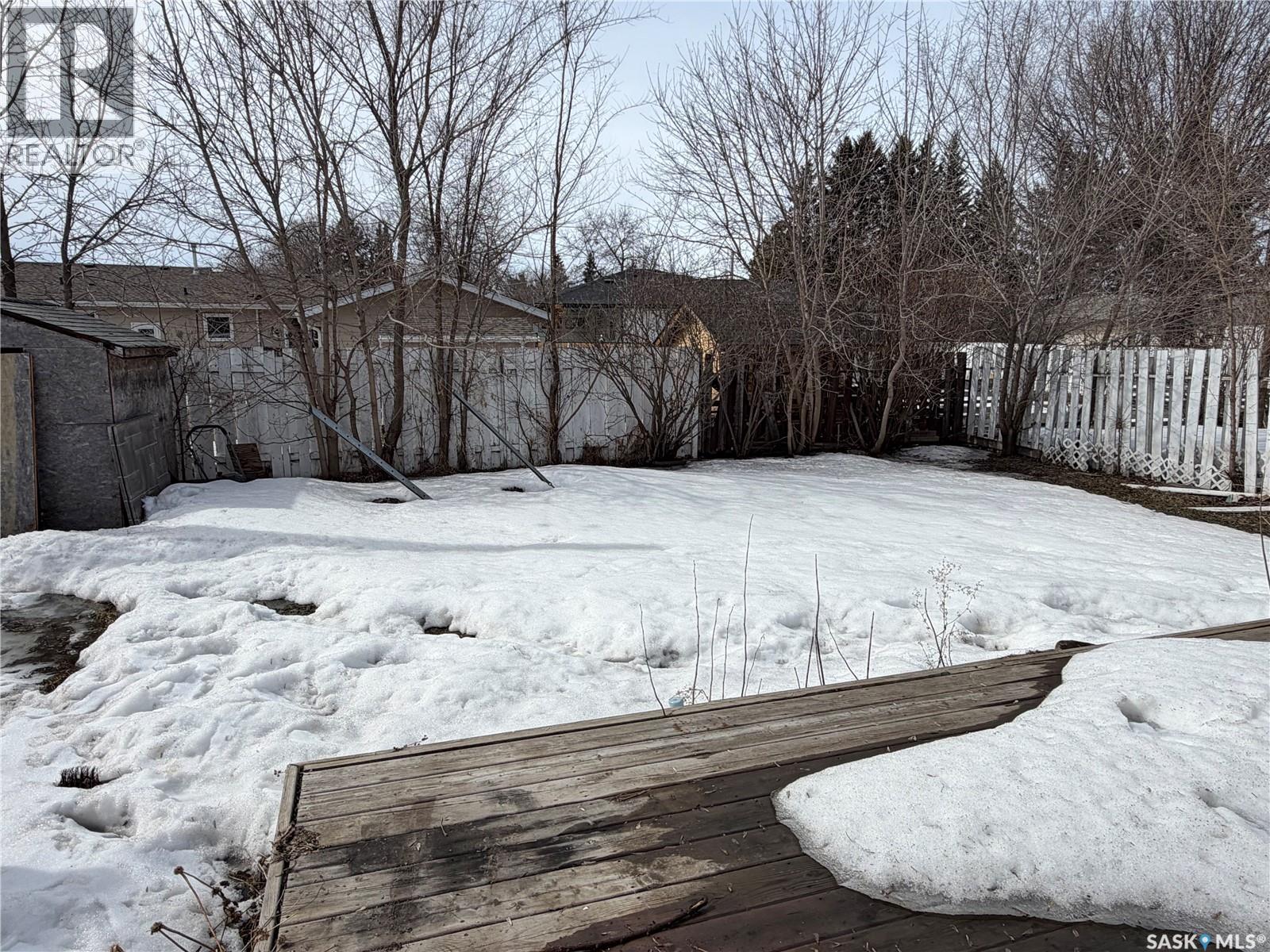 407 2nd Street E, Meadow Lake, Saskatchewan  S9X 1E8 - Photo 20 - SK033235