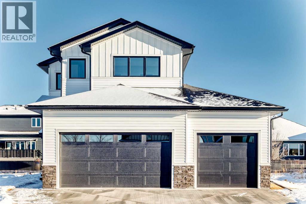 27 Williams Avenue, Olds, Alberta  T4H 0G1 - Photo 2 - A2292742