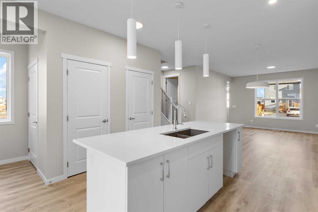 118 Montane Link SE, High River, Alberta  T1V 9K8 - Photo 3 - A2292744