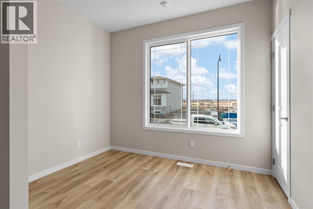 118 Montane Link SE, High River, Alberta  T1V 9K8 - Photo 4 - A2292744