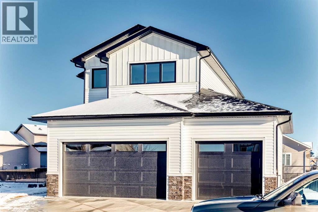 27 Williams Avenue, Olds, Alberta  T4H 0G1 - Photo 3 - A2292742