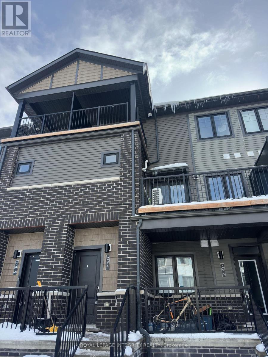 296 ANYOLITE PRIVATE, Ottawa, Ontario