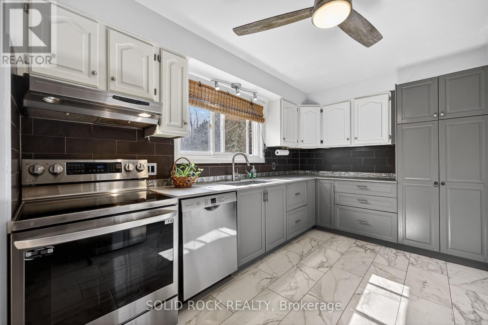 209 Reynolds Drive E, Brockville, Ontario  K6V 1X8 - Photo 19 - X12980814