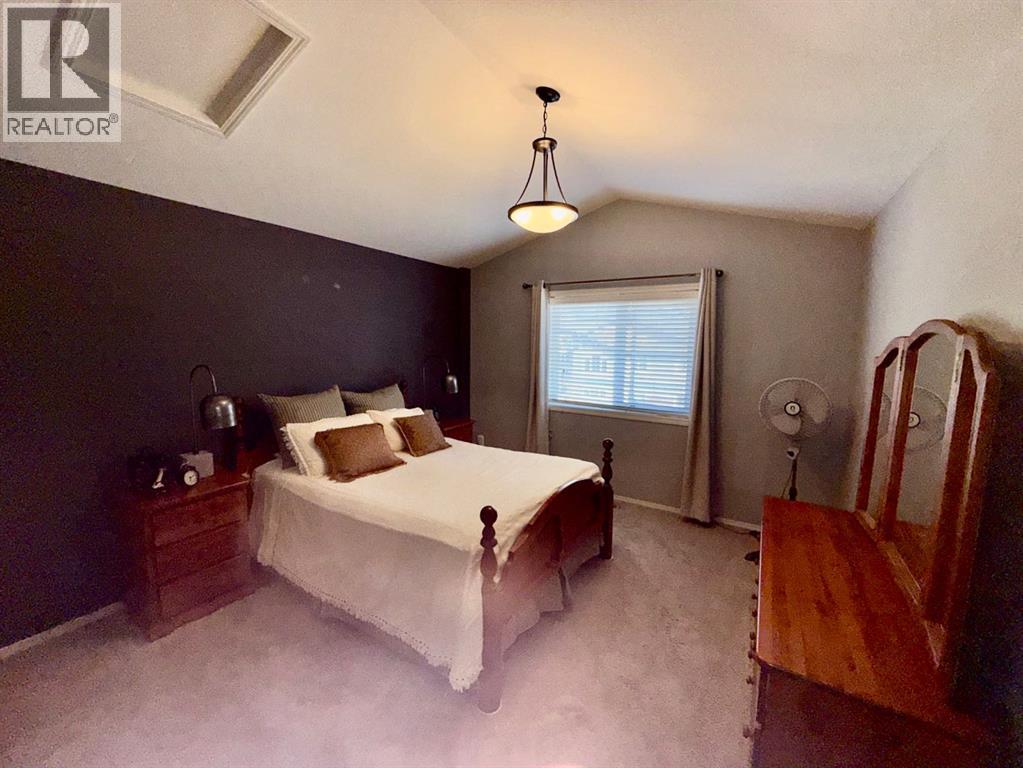 755 Silkstone Close W, Lethbridge, Alberta  T1J 4B9 - Photo 12 - A2303320