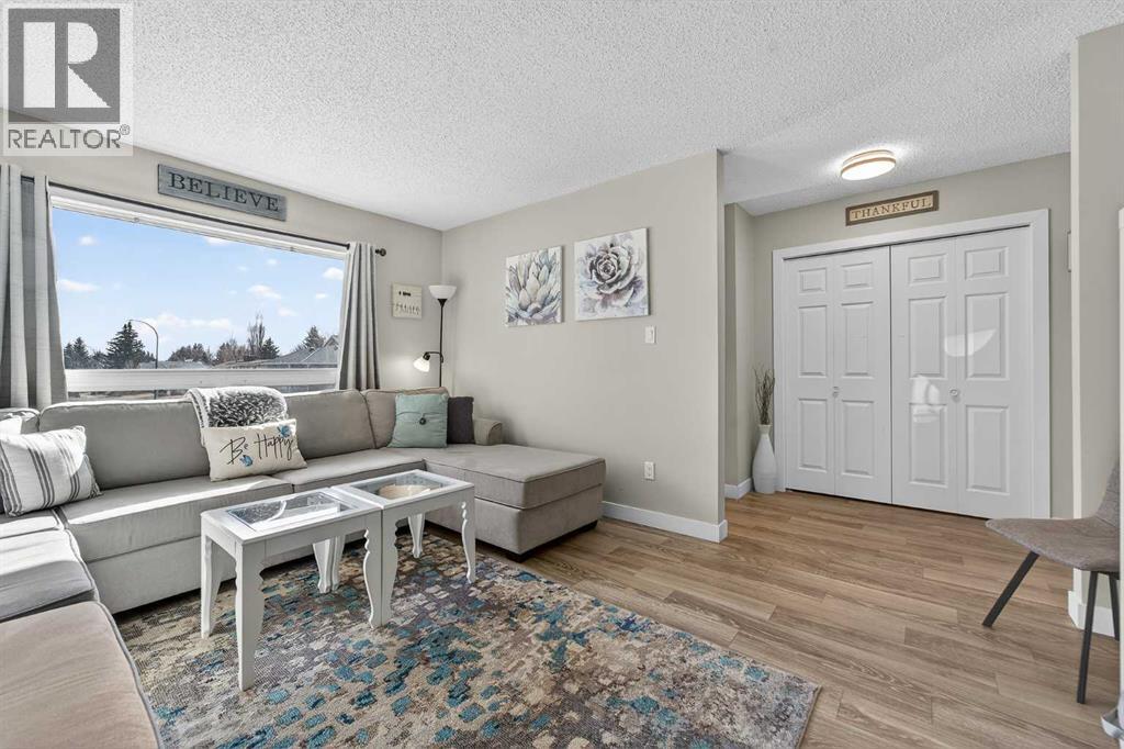 112 Iroquois Crescent W, Lethbridge, Alberta  T1K 5J4 - Photo 6 - A2287594