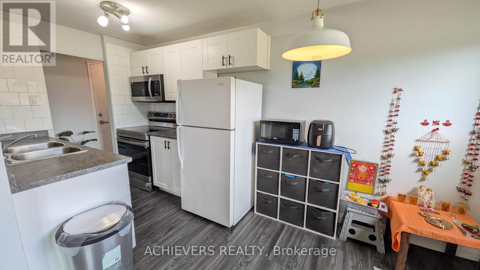 105 - 1825 Whitney Street, London East, Ontario  N5W 2W3 - Photo 11 - X12869054