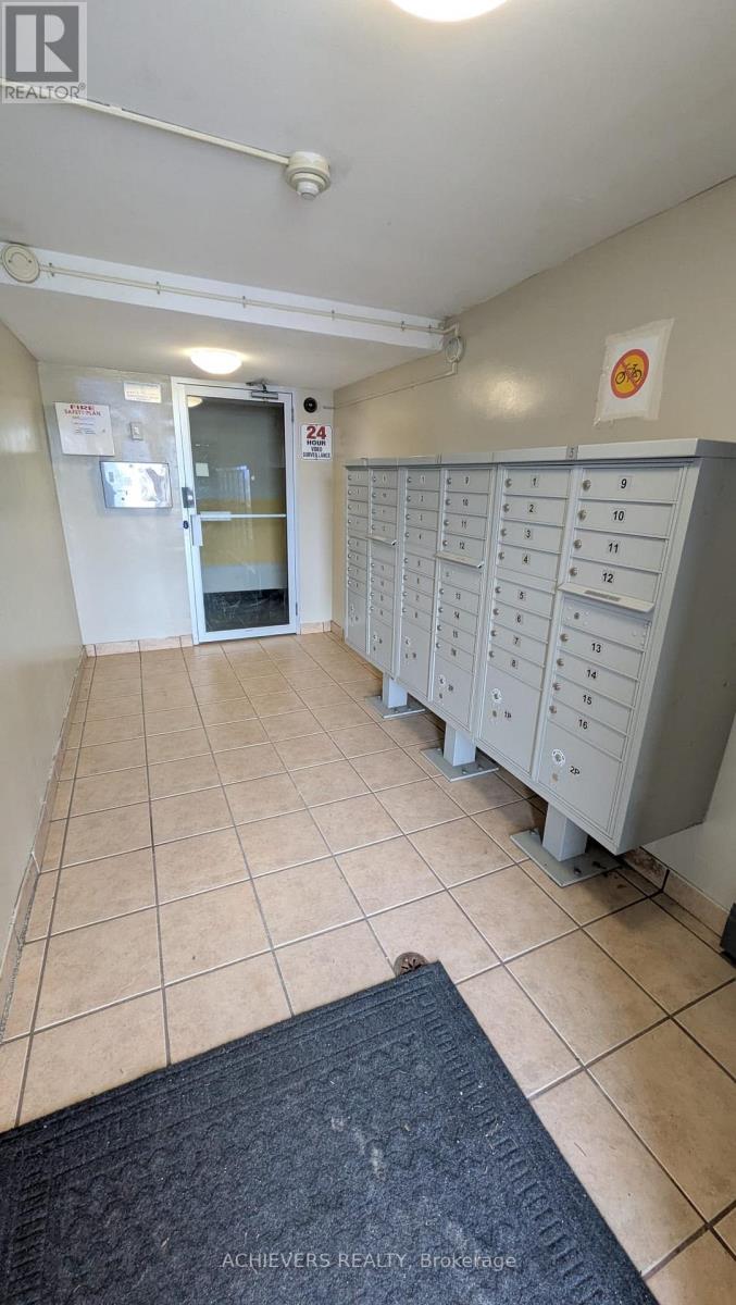 Photo 4 of 20 for 105 - 1825 Whitney Street