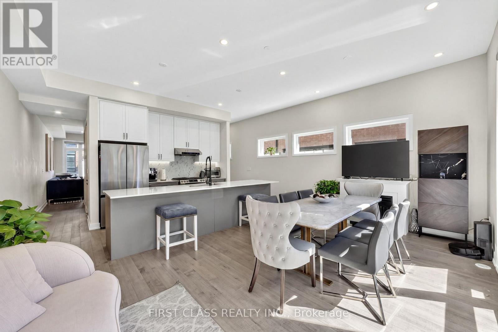 34 Credit Lane, Richmond Hill, Ontario  L4E 1G9 - Photo 10 - N13017692