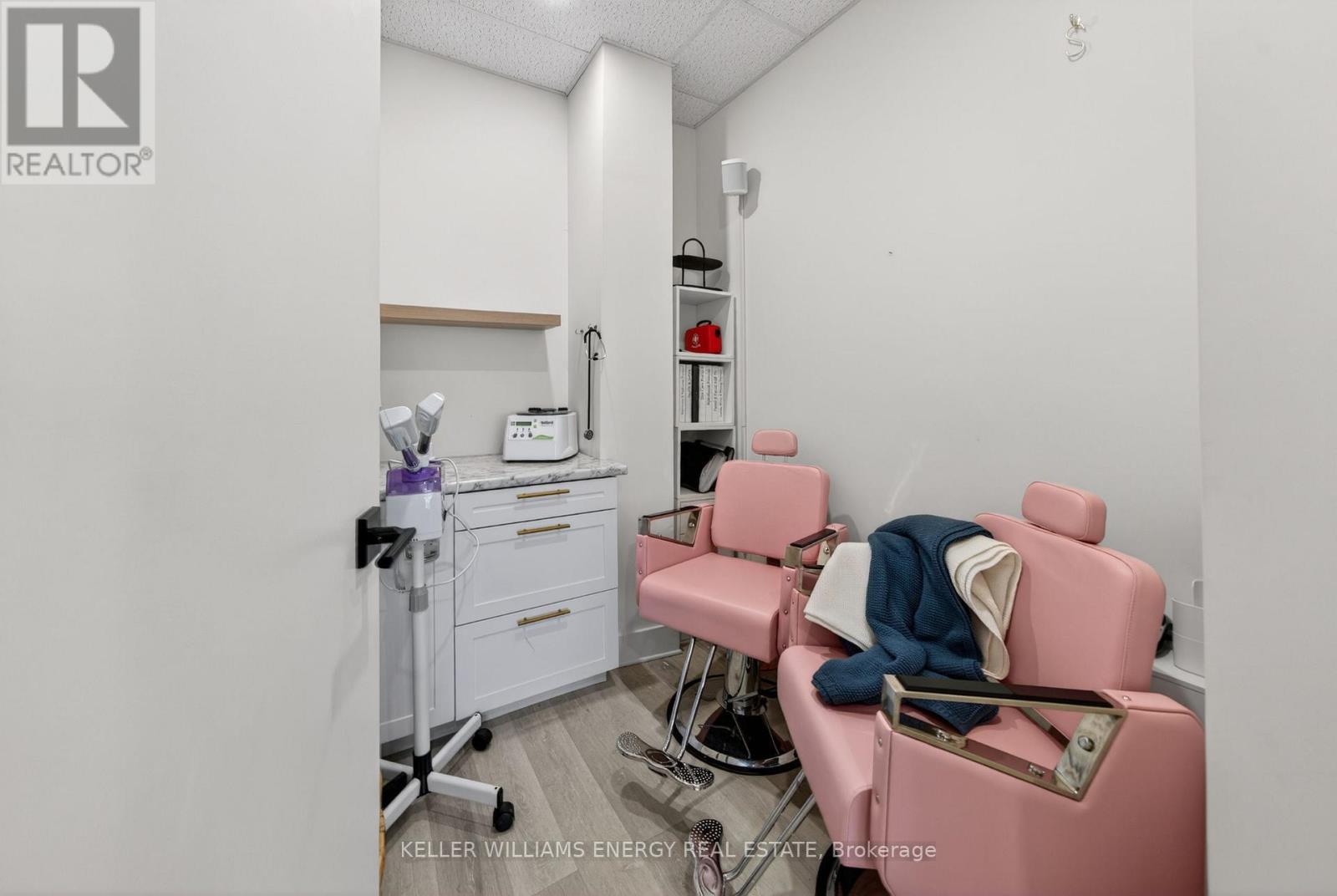 302 Picton Main Street, Prince Edward County, Ontario  K0K 2T0 - Photo 16 - X12984522