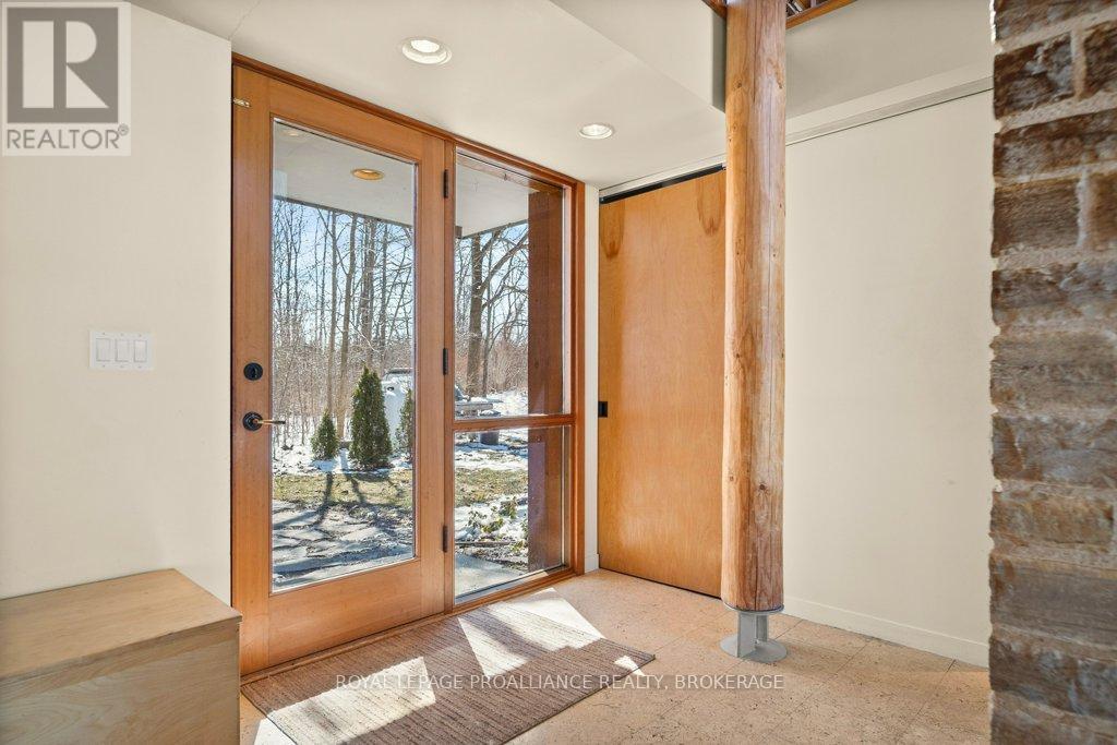 97a 12th Line Road, Frontenac Islands, Ontario  K0H 2Y0 - Photo 4 - X12978402