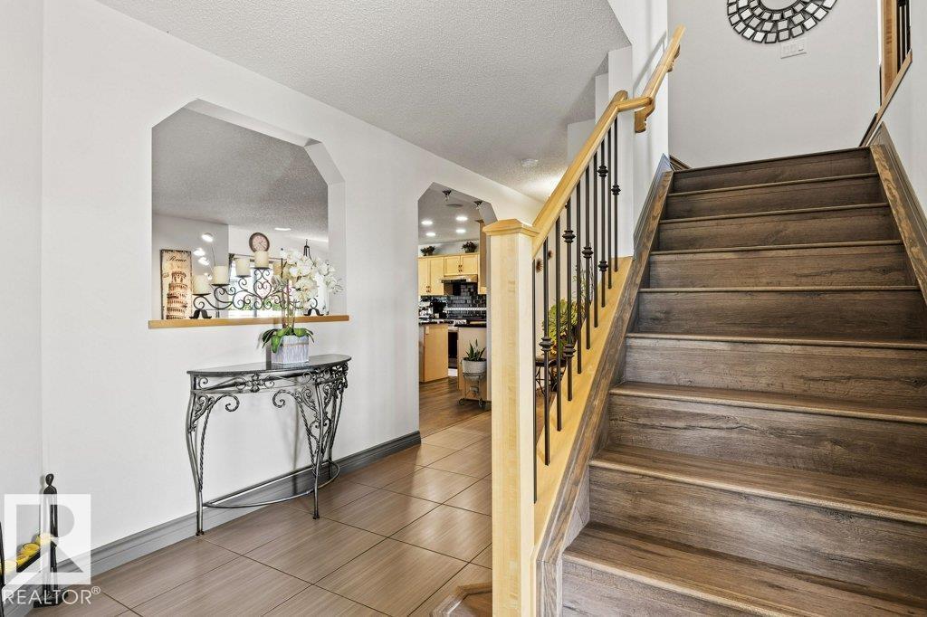 16820 57 St NW, Edmonton, Alberta  T5Y 0K4 - Photo 5 - E4477537