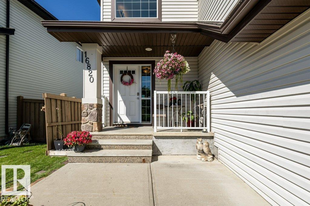 16820 57 St NW, Edmonton, Alberta  T5Y 0K4 - Photo 3 - E4477537