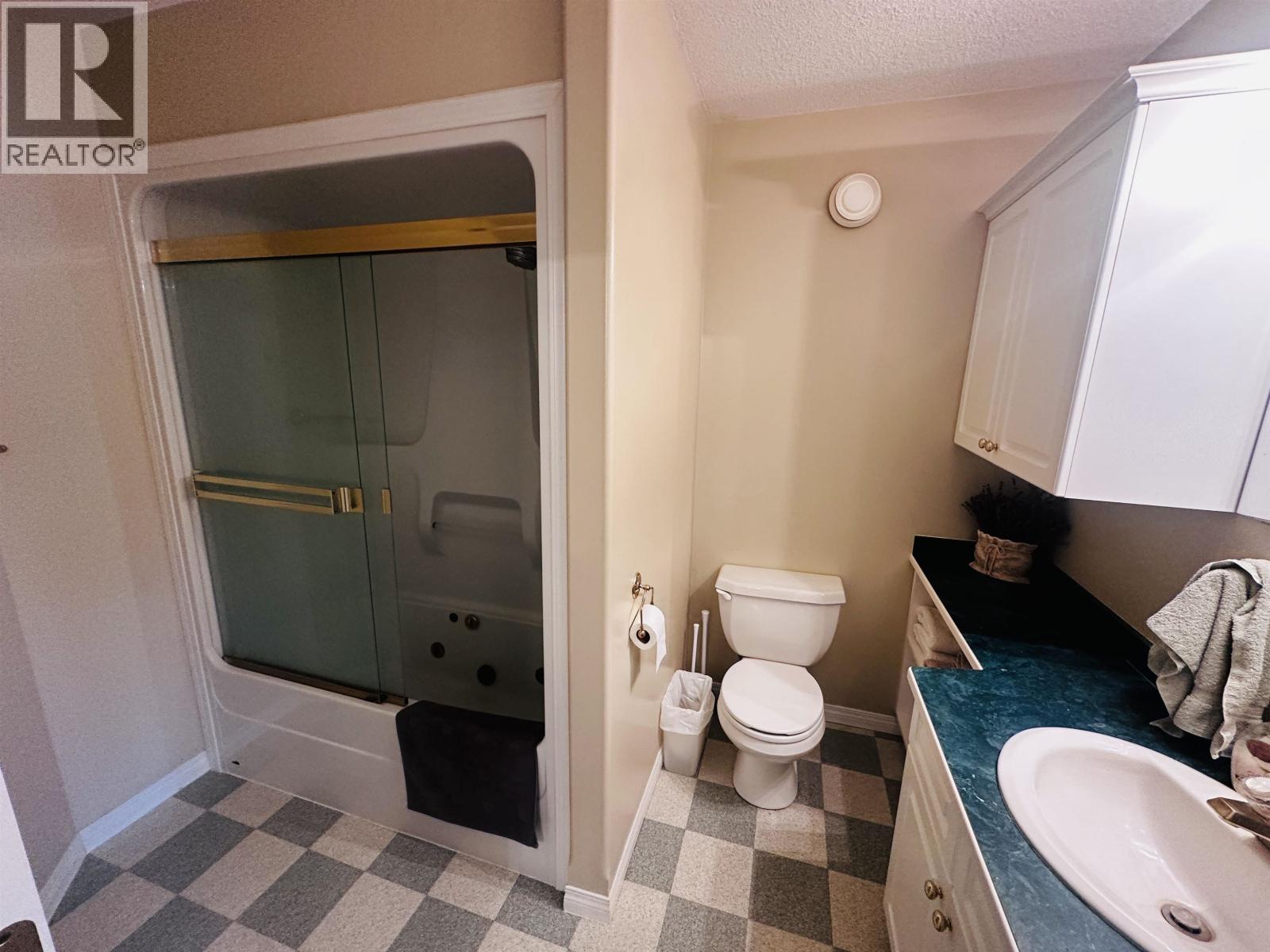 585 5th Avenue, Burns Lake, British Columbia  V0J 1E0 - Photo 30 - R3101769