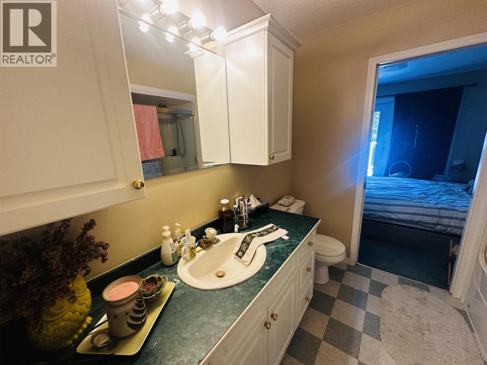 585 5th Avenue, Burns Lake, British Columbia  V0J 1E0 - Photo 26 - R3101769