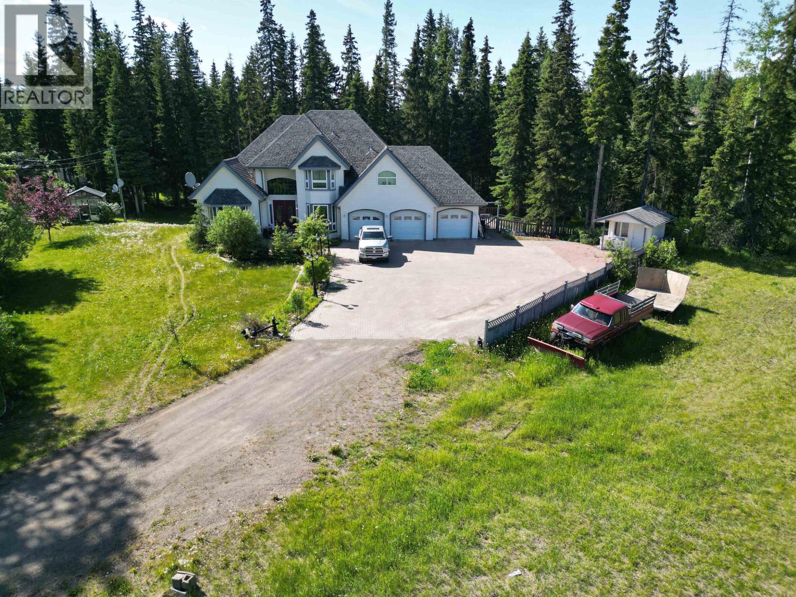 585 5th Avenue, Burns Lake, British Columbia  V0J 1E0 - Photo 12 - R3101769