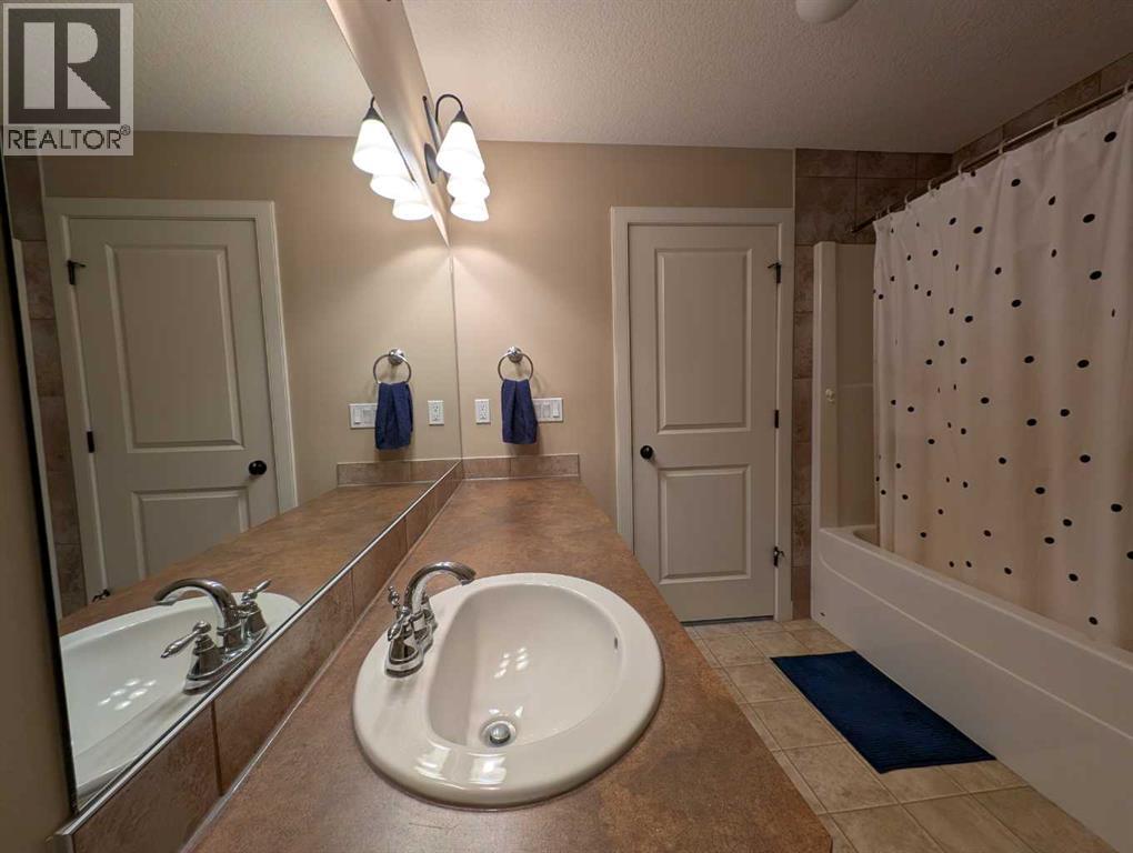 203, 35 Aspenmont Heights Sw, Calgary, Alberta  T3H 0E5 - Photo 13 - A2291530