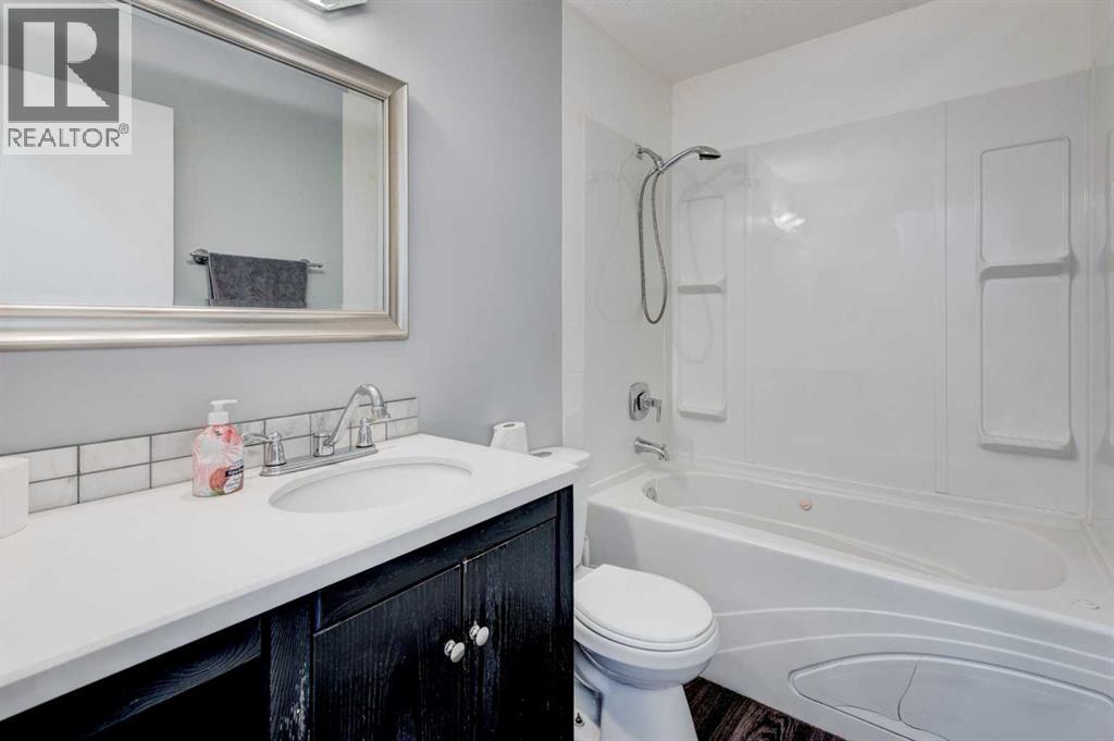 1071 Maitland Drive Ne, Calgary, Alberta  T2A 5K1 - Photo 16 - A2301895