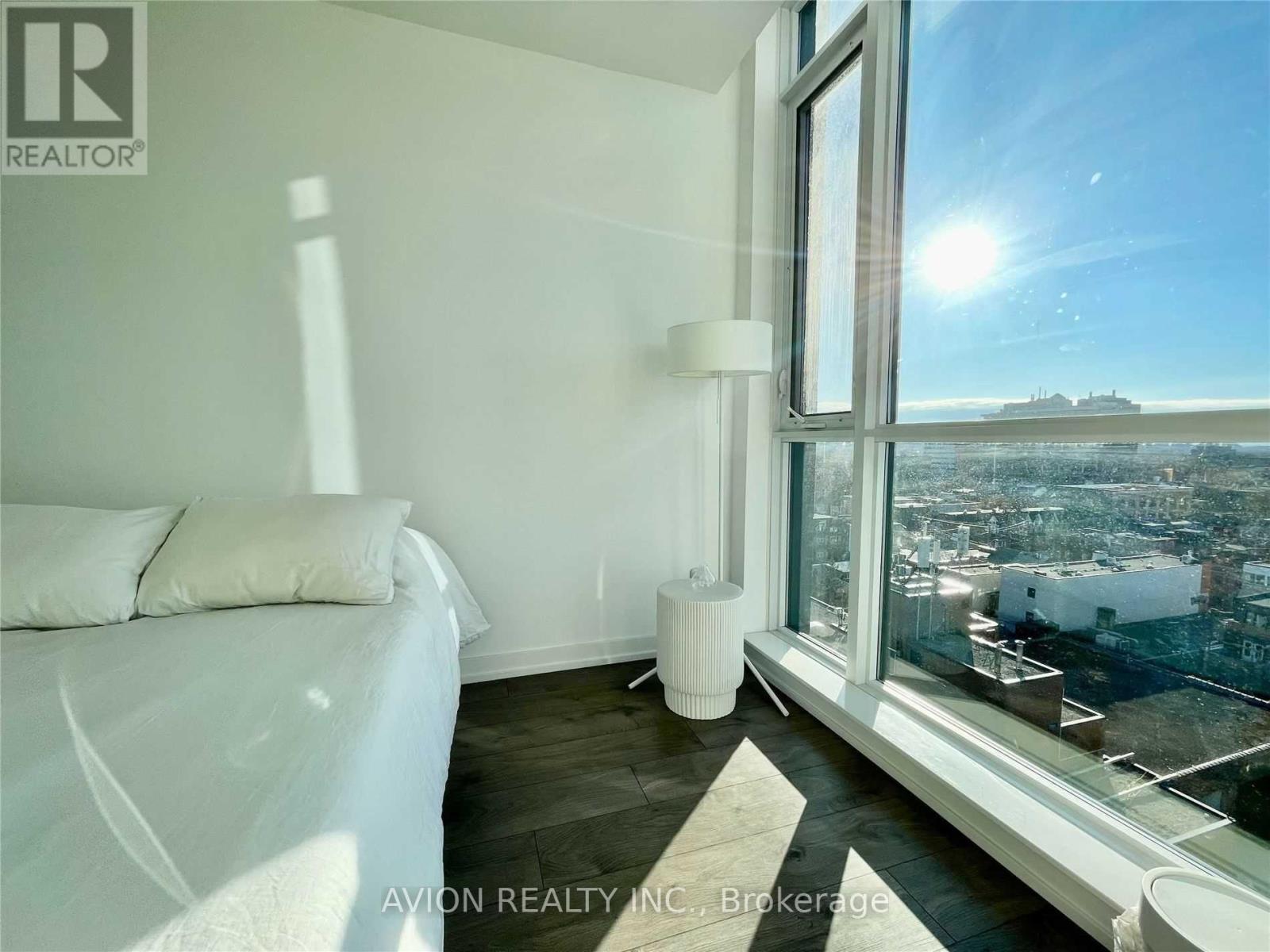 1015 - 297 College Street, Toronto, Ontario  M5T 1S2 - Photo 10 - C13007920