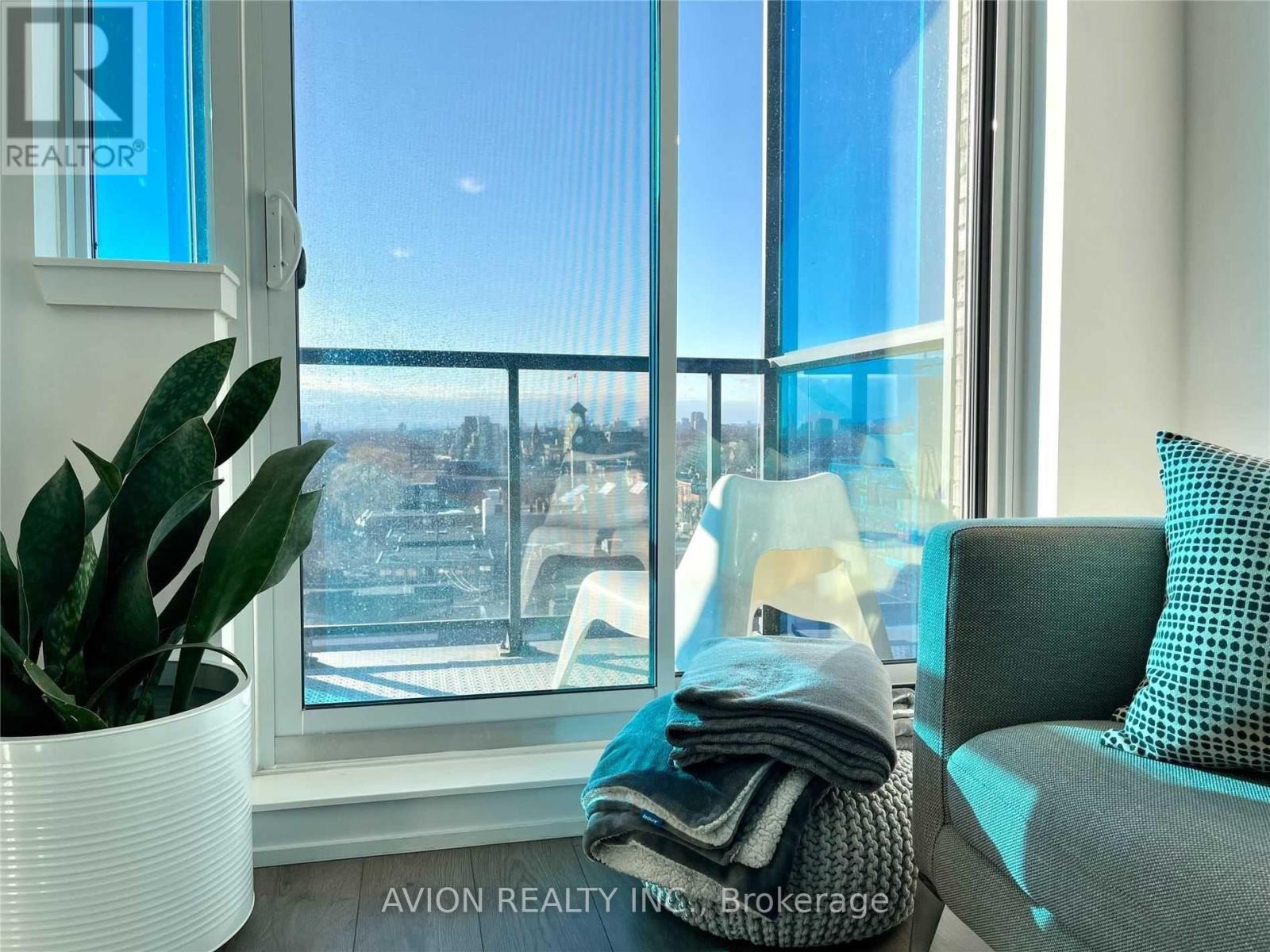 1015 - 297 College Street, Toronto, Ontario  M5T 1S2 - Photo 4 - C13007920