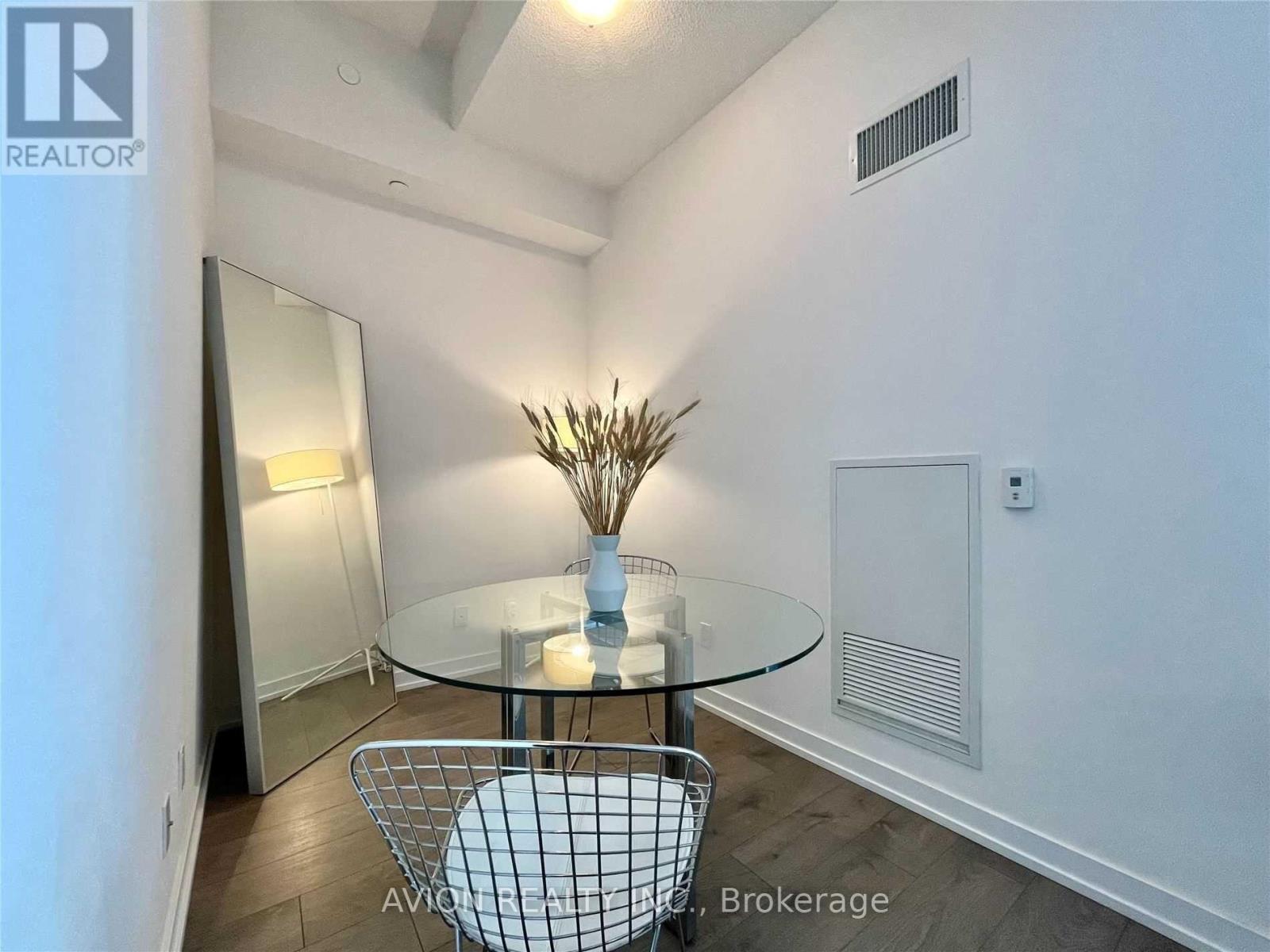 1015 - 297 College Street, Toronto, Ontario  M5T 1S2 - Photo 8 - C13007920