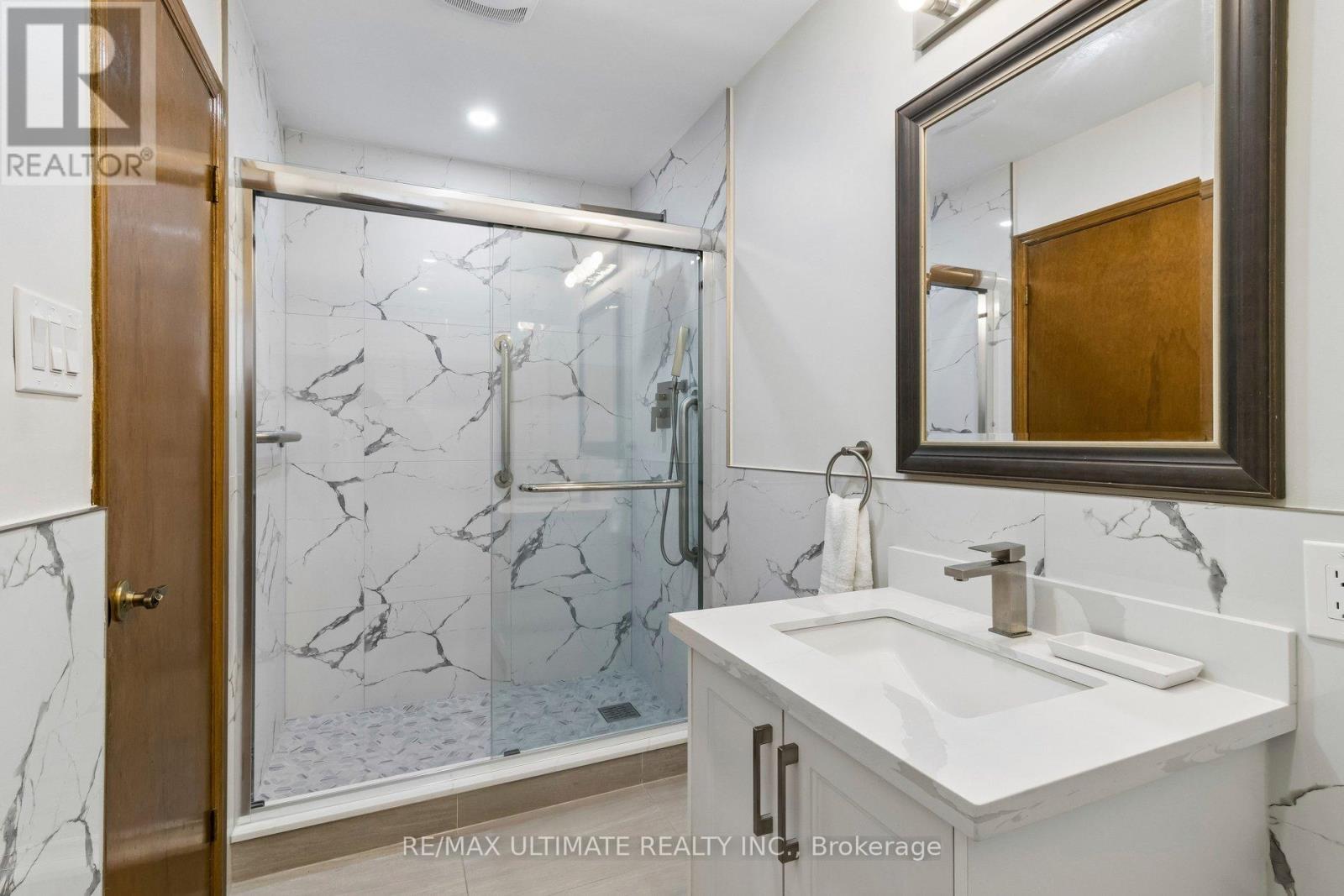 149 Castlehill Road, Vaughan, Ontario  L6A 1N7 - Photo 13 - N13017616