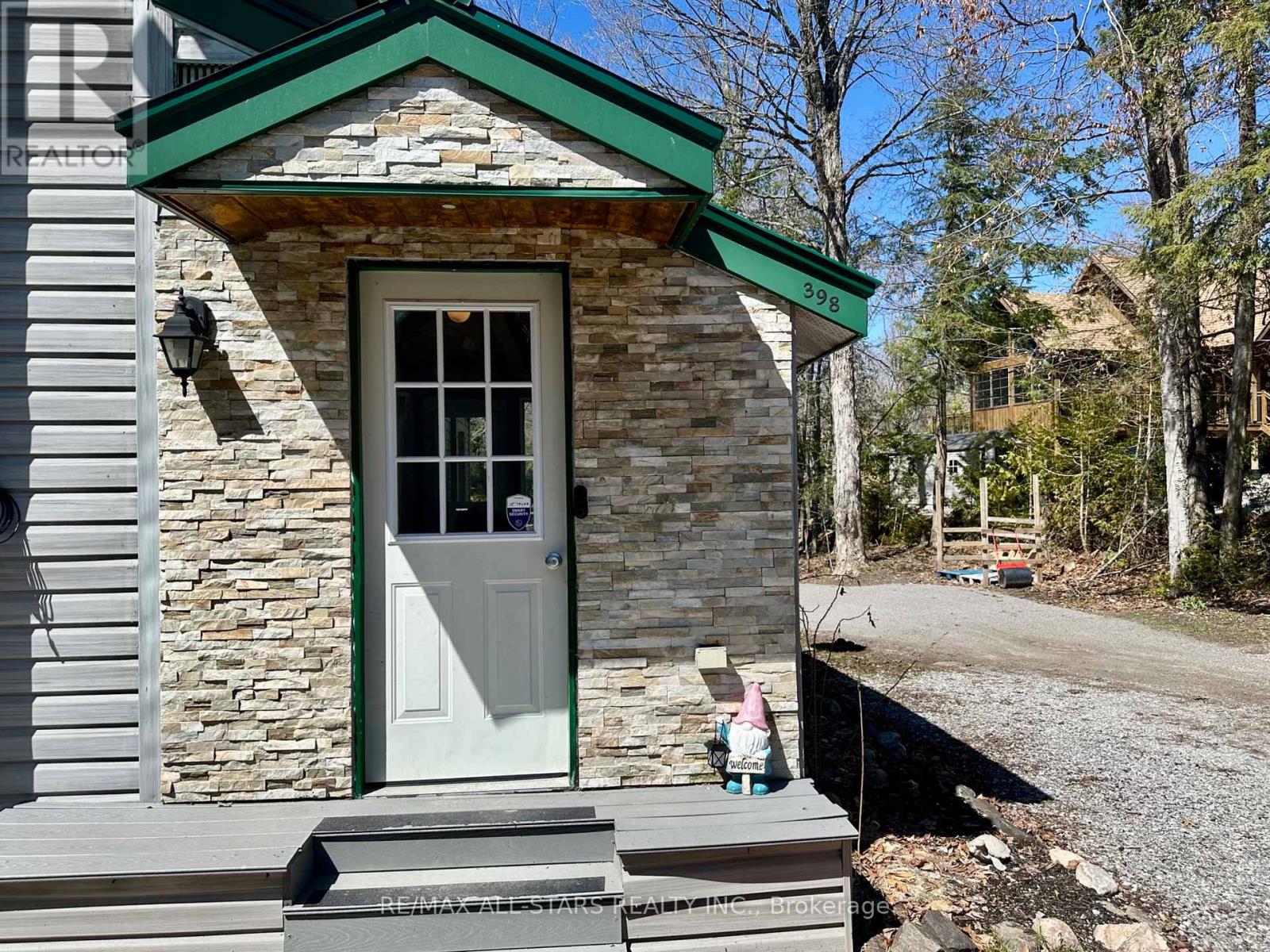 398 Edwina Drive, Trent Lakes, Ontario  K0M 1A0 - Photo 3 - X12862168