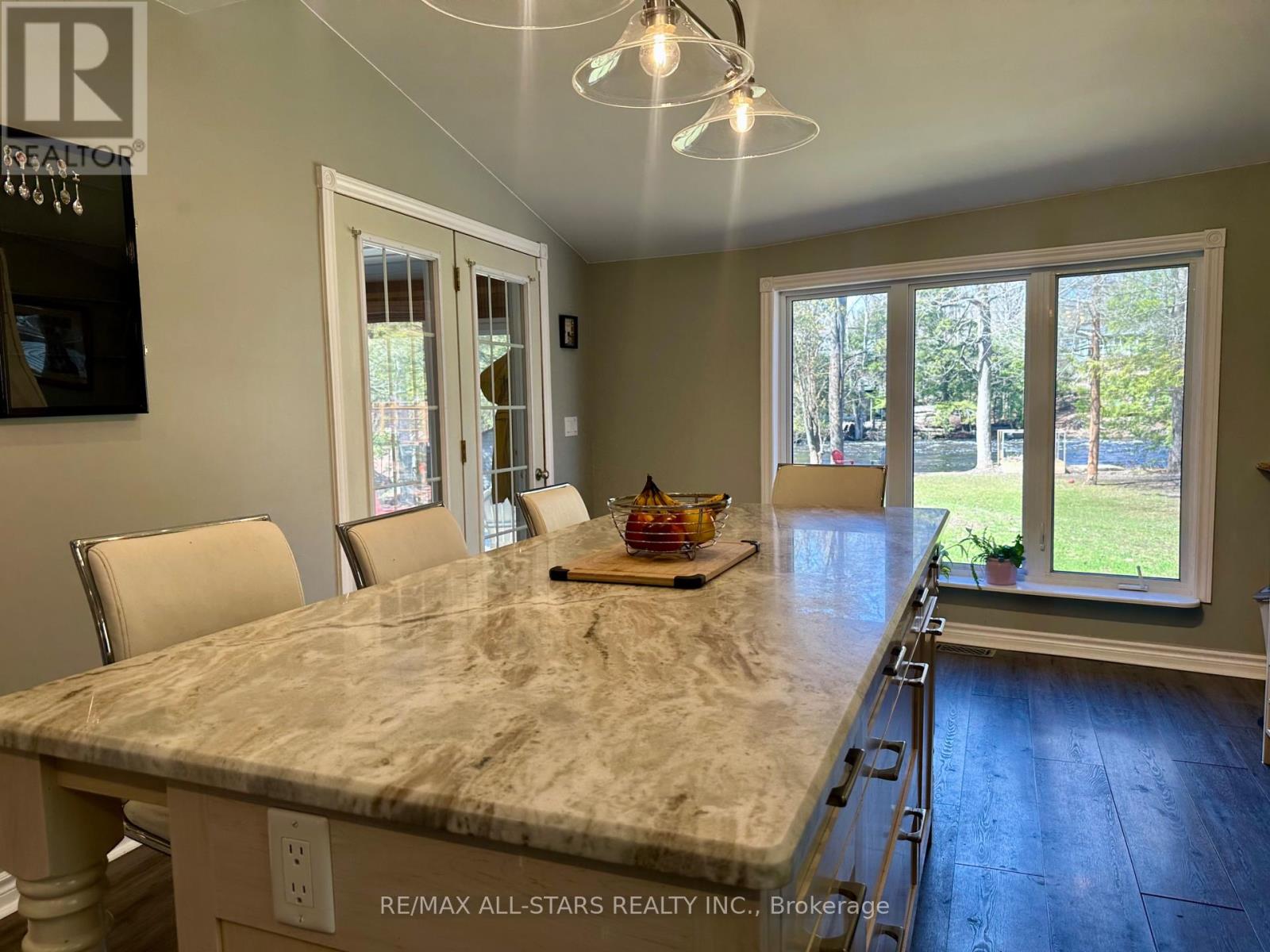 398 Edwina Drive, Trent Lakes, Ontario  K0M 1A0 - Photo 7 - X12862168